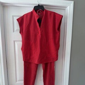 Figs Red Women's Scrub Set